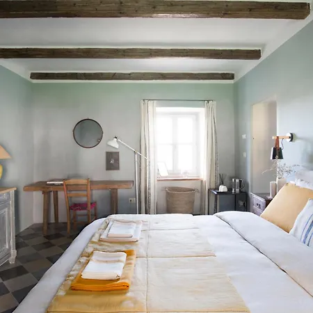 Lacasarossamurazzano Bed & Breakfast *