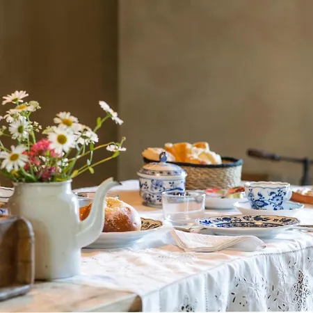 فندق مبيت وإفطار Lacasarossamurazzano 3*