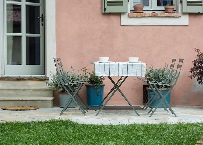 Frühstückspension Lacasarossamurazzano Murazzano (Cuneo)